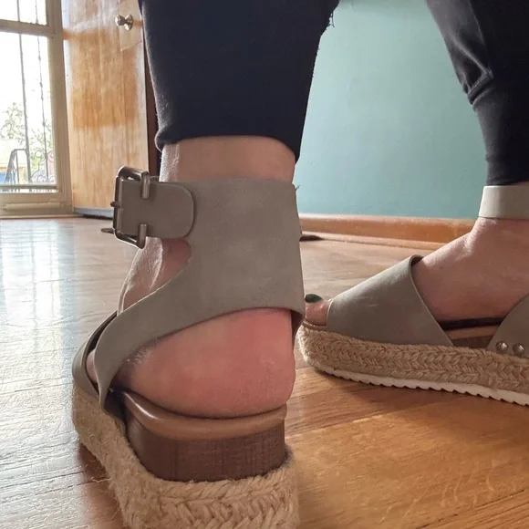 Gray Espadrille Platform Shoes with Ankle Strap - Picture 3 of 12